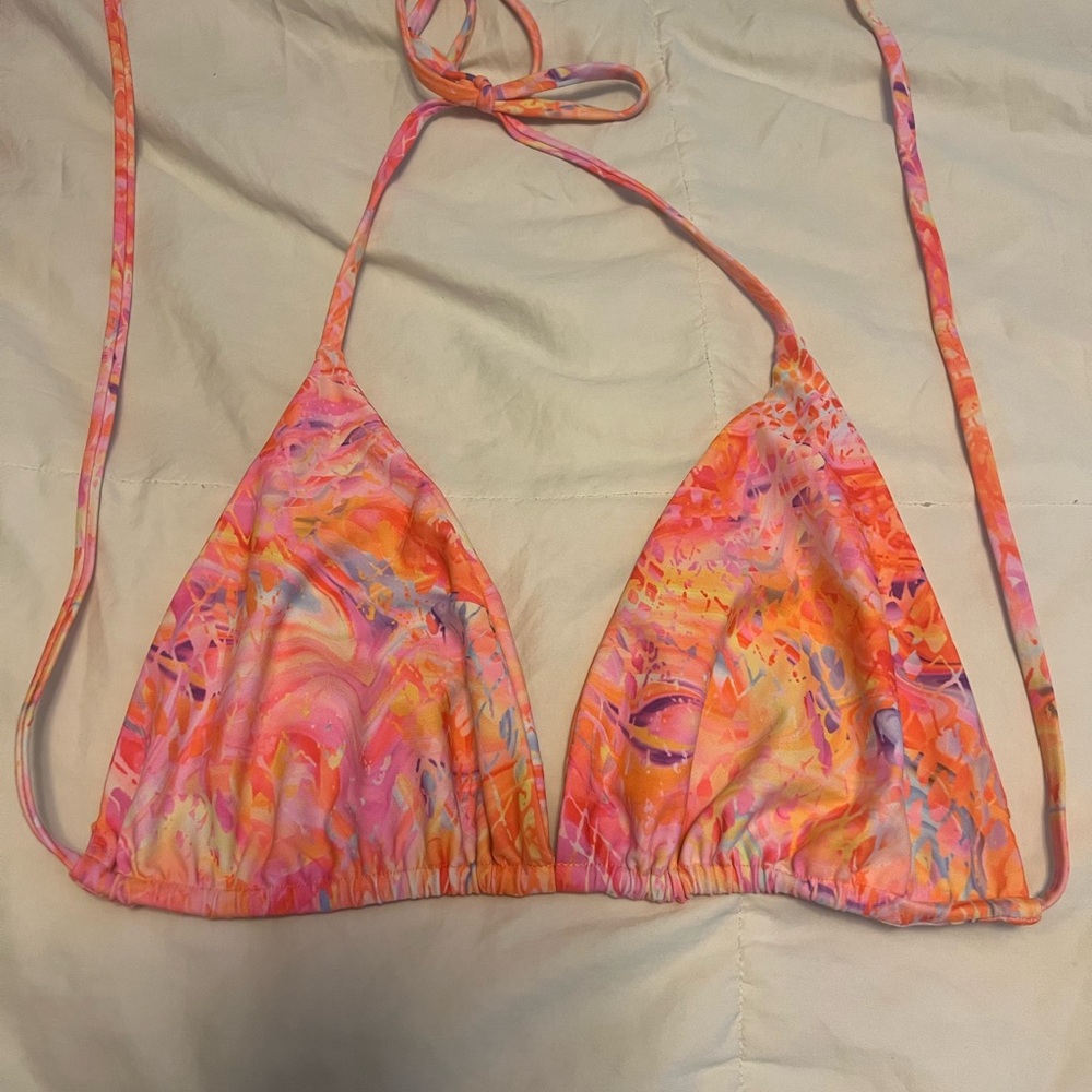 Berry Beachy Wanderer Bikini Top